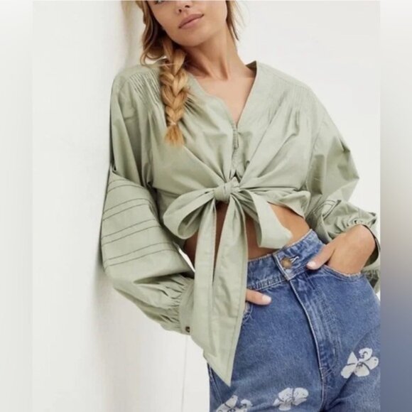 Free People Tops - FREE PEOPLE GIGI green crop long sleeve top xs